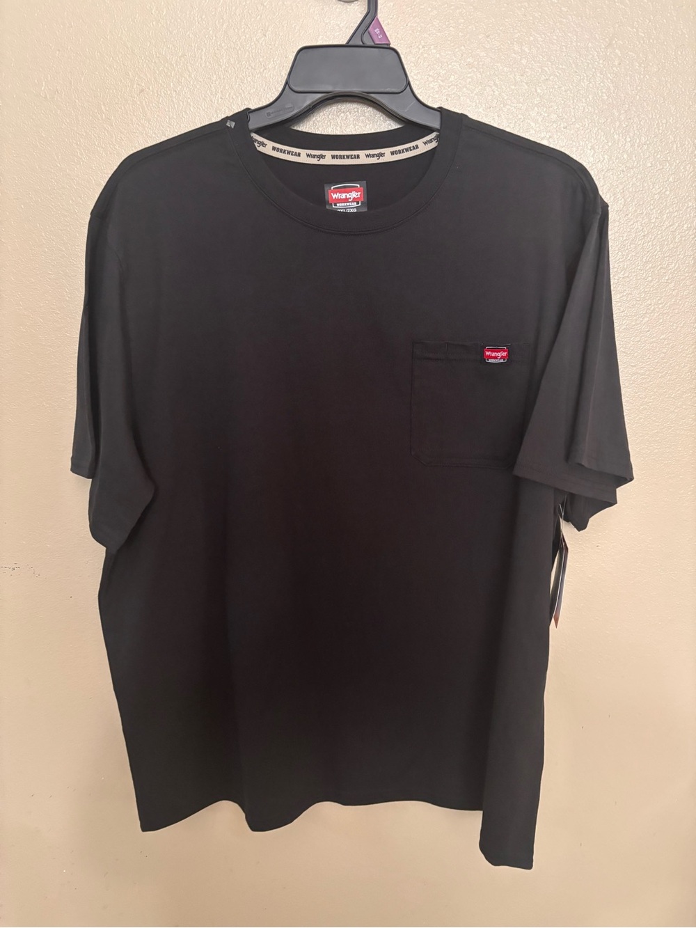 Wrangler Men's Black Pocket heavy duty Tee